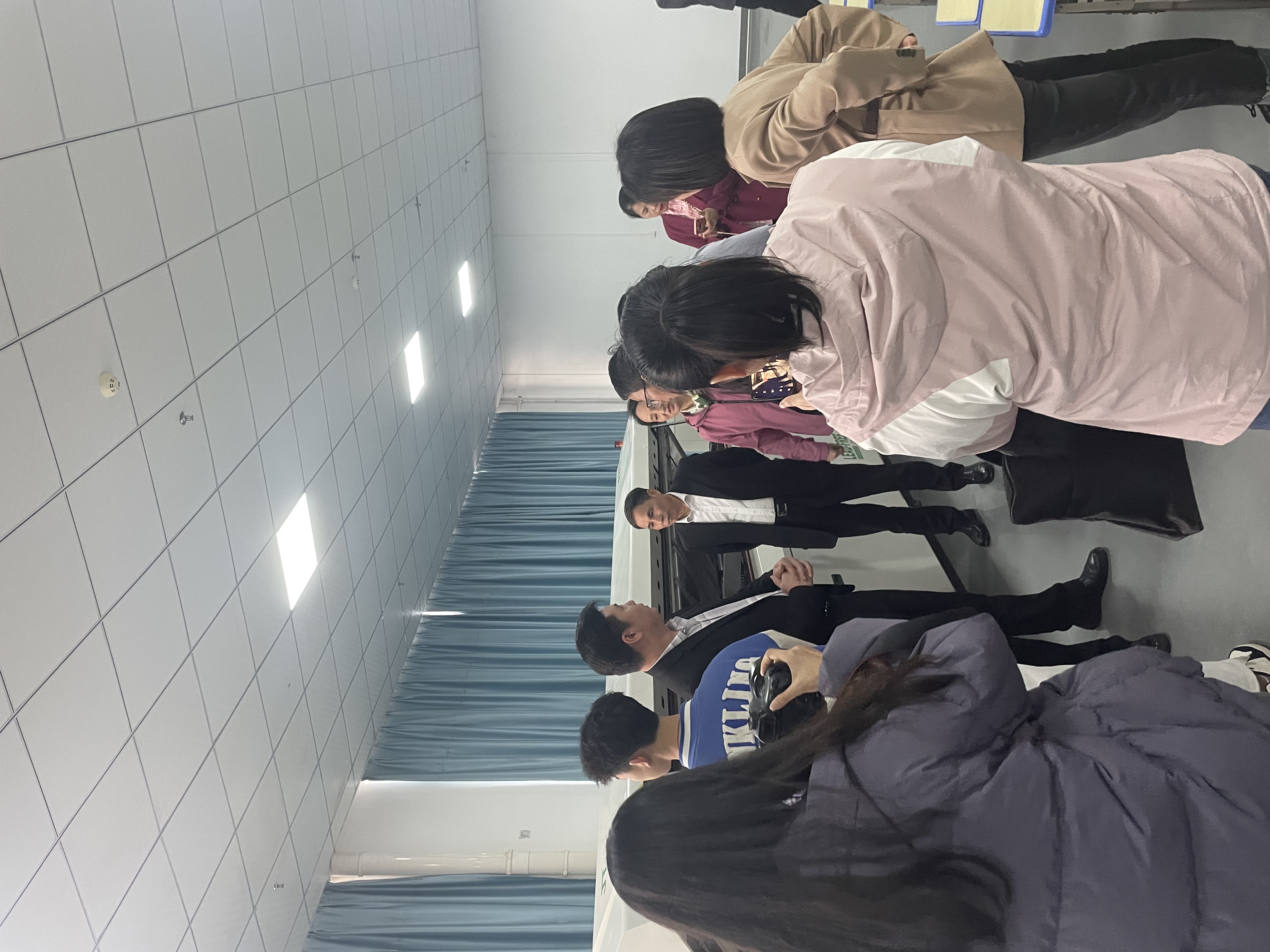 b2b2b9f367116337faf6351ff1592a7.jpg